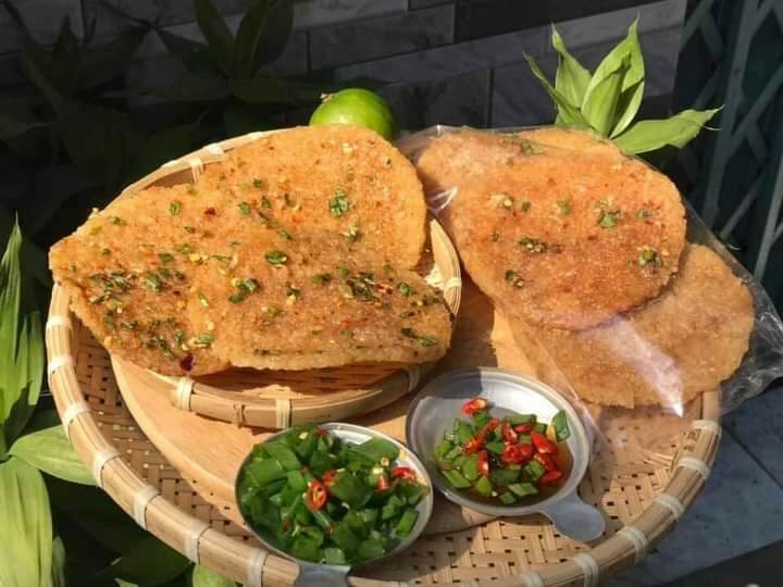 [HCM]cơm cháy lắc khô gà. 55k/500g