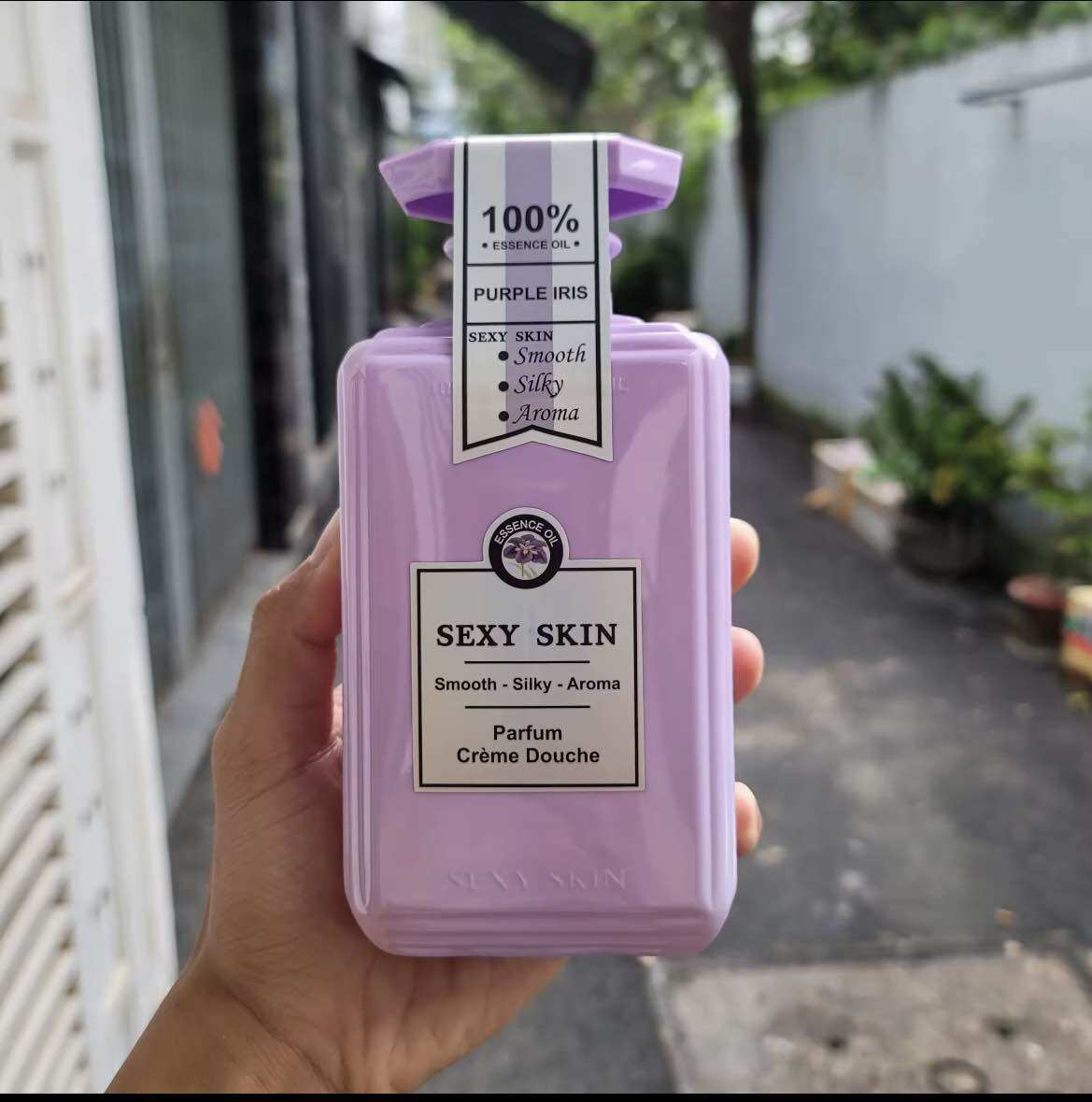 Sữa tắm hương nước hoa pháp sexy skin 600ml