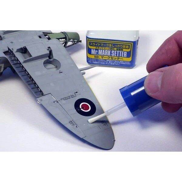 Mr Mark Setter Decal Glue Solution