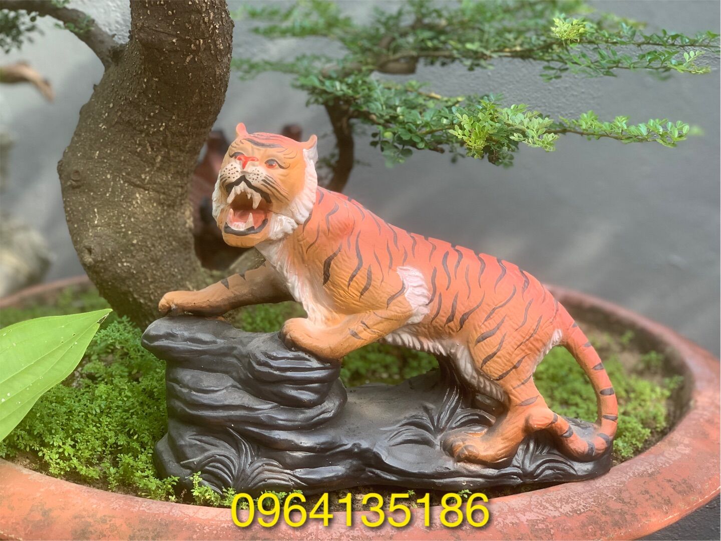 Tượng hổ gốm sứ Bát Tràng