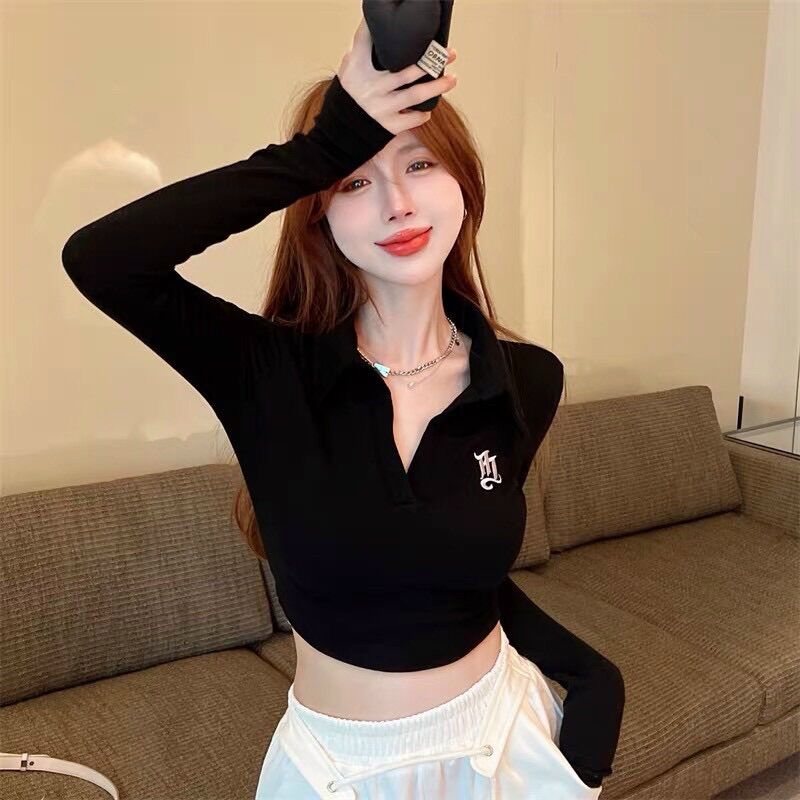 Áo croptop tay dài đen bẻ 1 chữ BG
