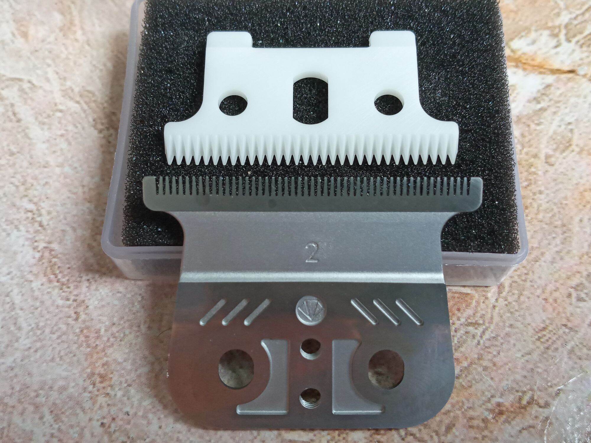 Lưỡi Tông Đơ Chấn Viền Andis. Lưỡi Sứ Carbon Siêu Bén Cho Tông Đơ Andis Các Loại. (Ảnh thật). 