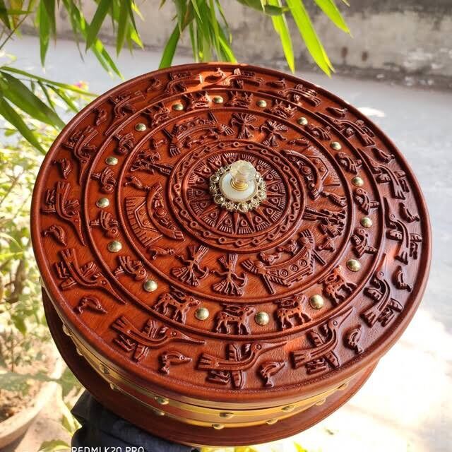 Khay mứt trống đồng gỗ hương trạm khắc tinh xảo