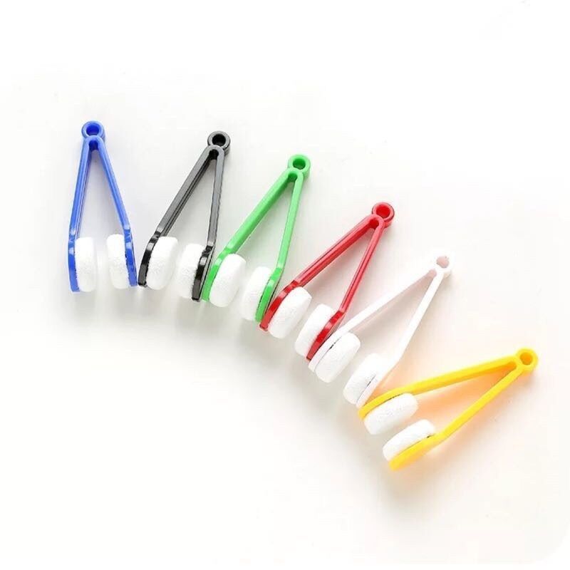 Dụng cụ lau mắt kính mini tiện lợi