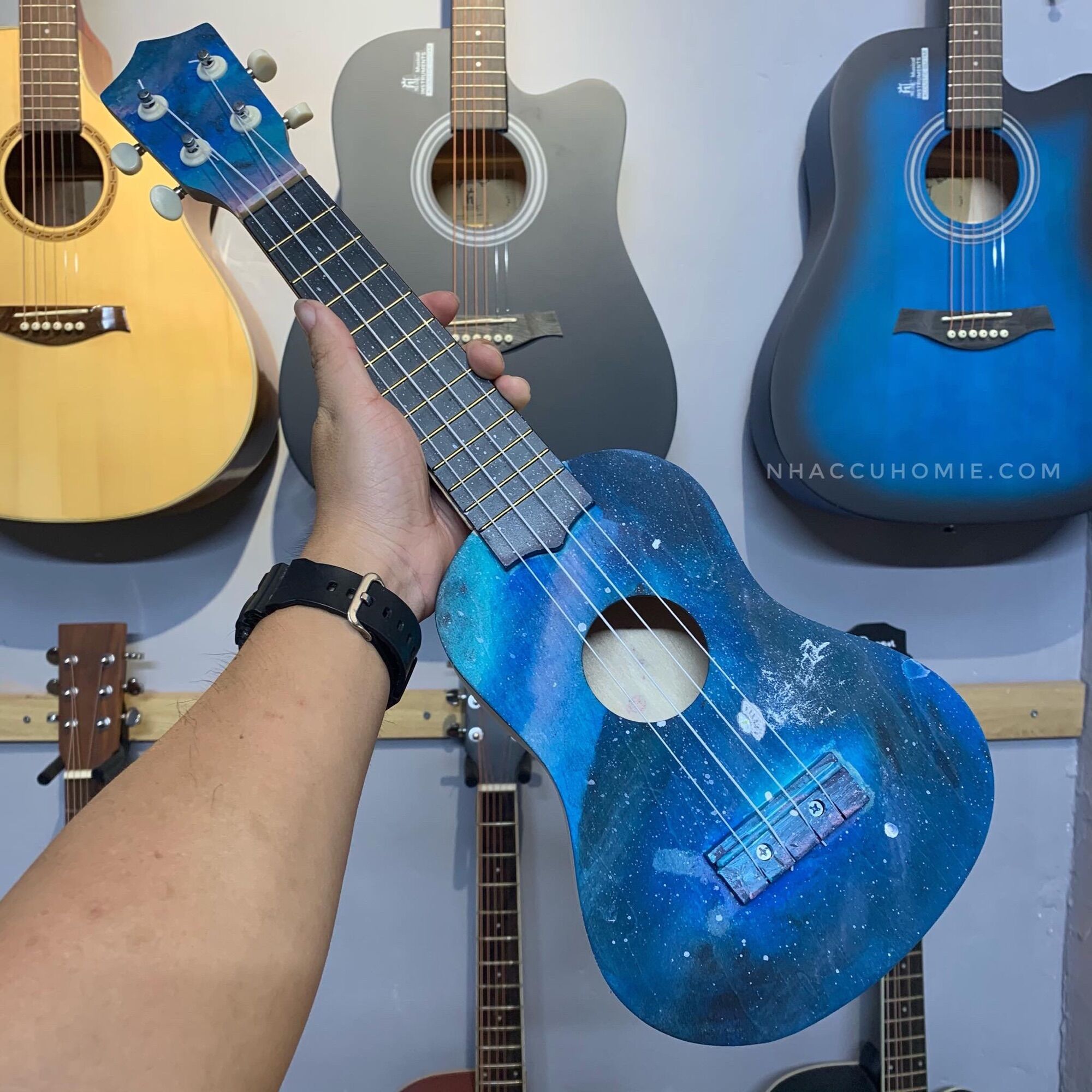 (RẺ VÔ ĐỊCH) ĐÀN UKULELE SOPRANO HÌNH ĐẸP