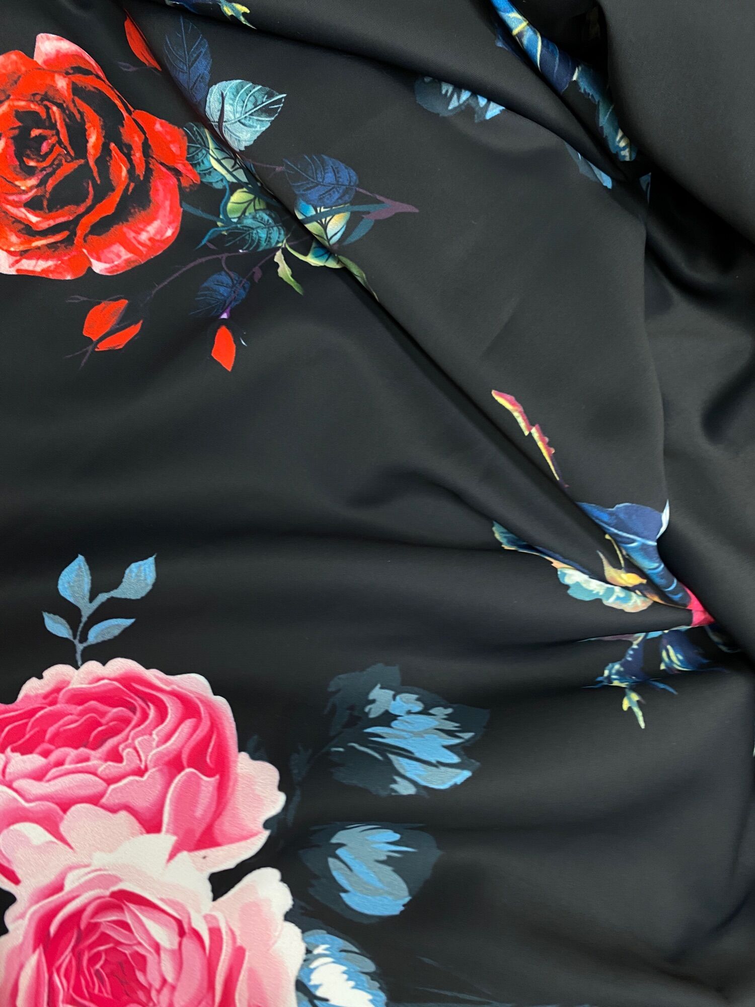 Vải lụa Zara hoa hồng co giãn nhẹ MS20119