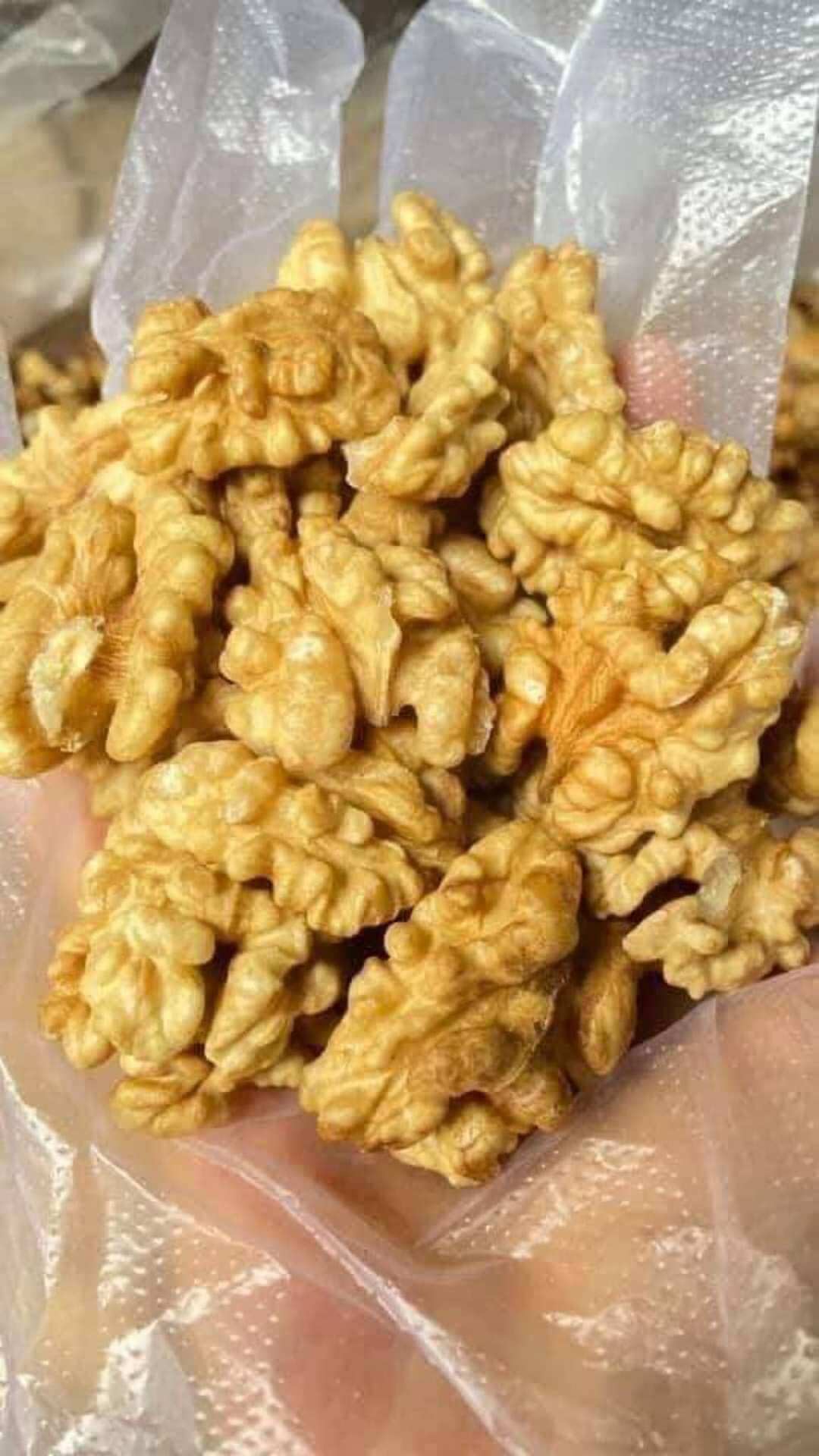 Nhân hạt óc chó tách vỏ Mỹ nhập khẩu
