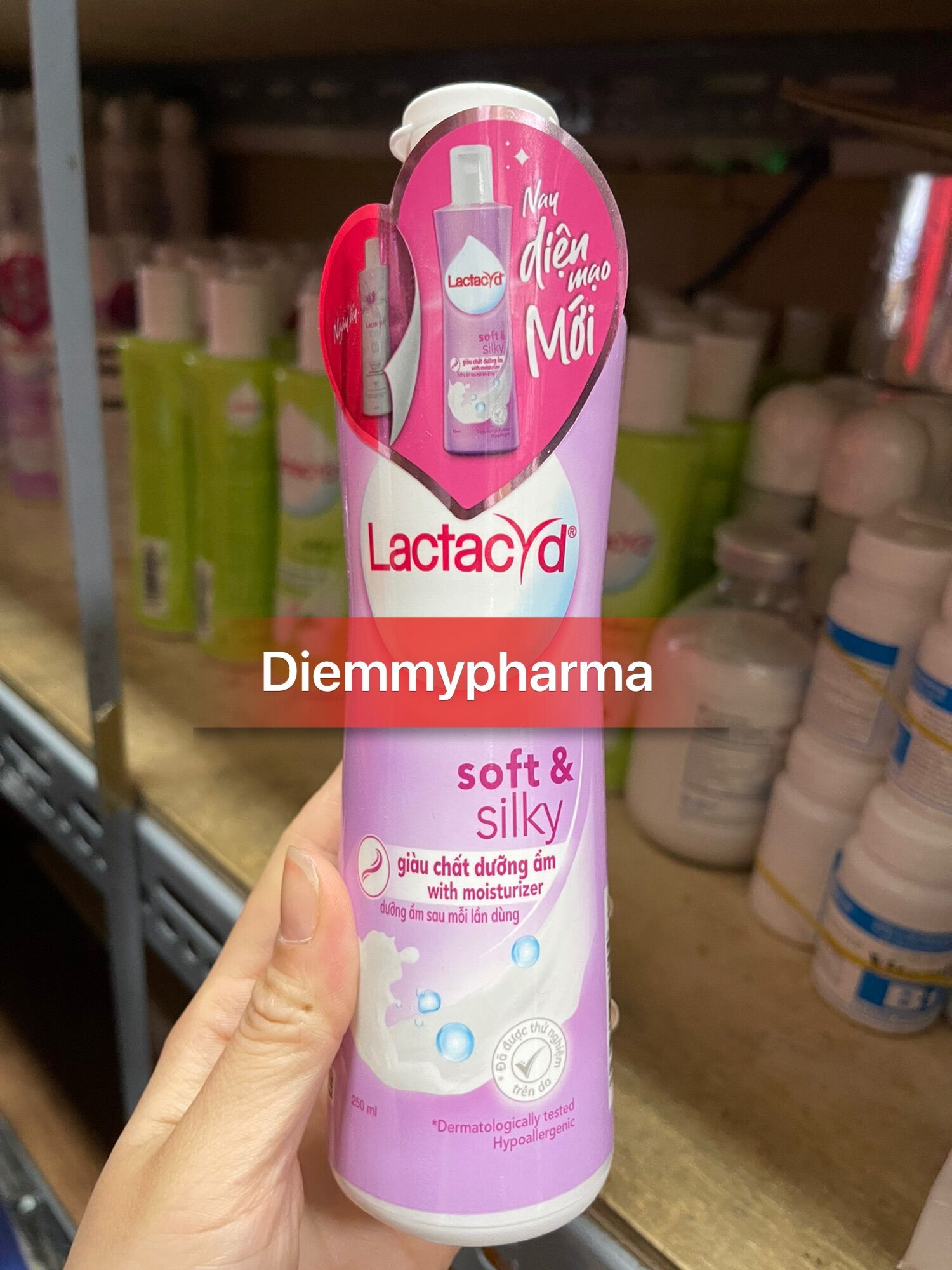 Dung dịch vệ sinh Lactacyd Cofiden 250ml
