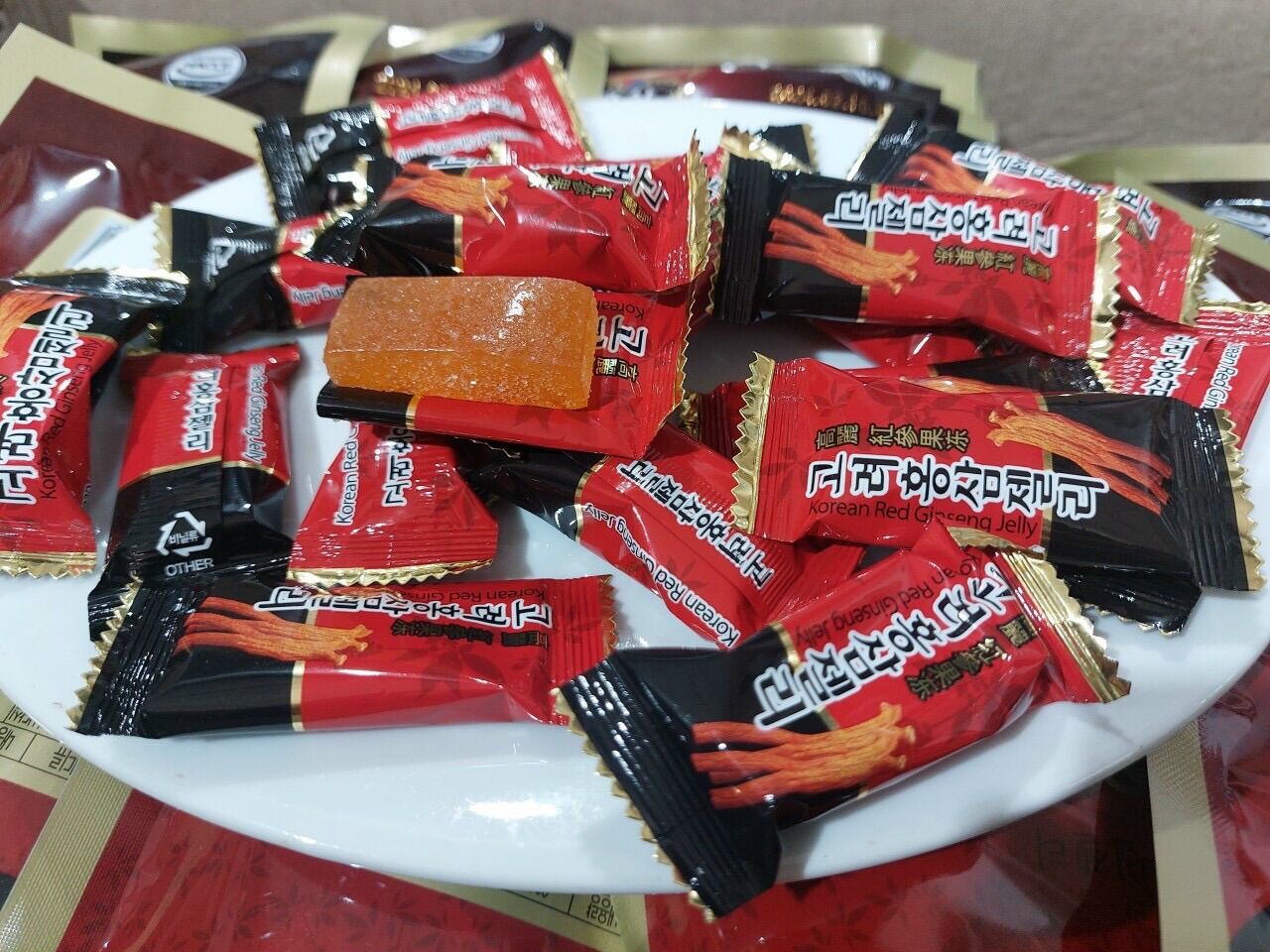 Kẹo dẻo Hồng Sâm Vitamin Hàn Quốc 200g- Thơm ngon vị ngọt thanh