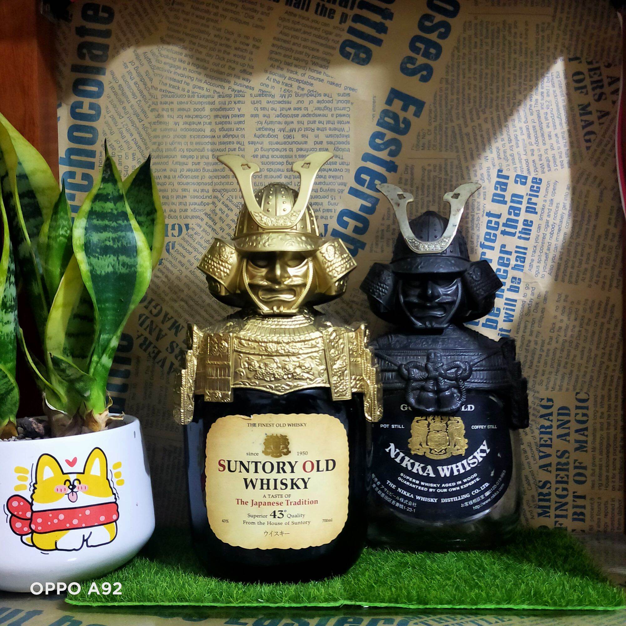 Vỏ CHAI kèm giáp Samurai độc lạ