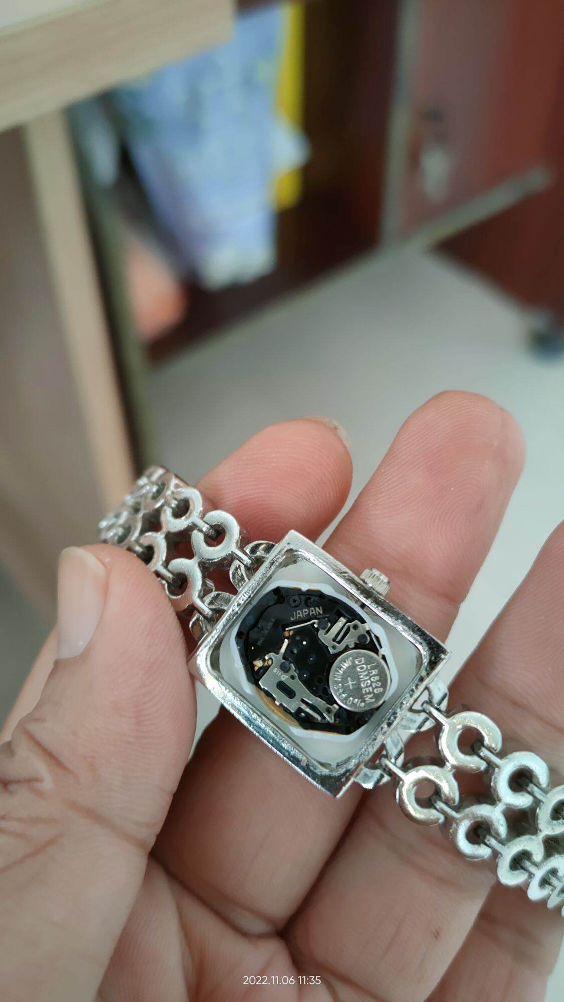 đồng hồ si Nhật