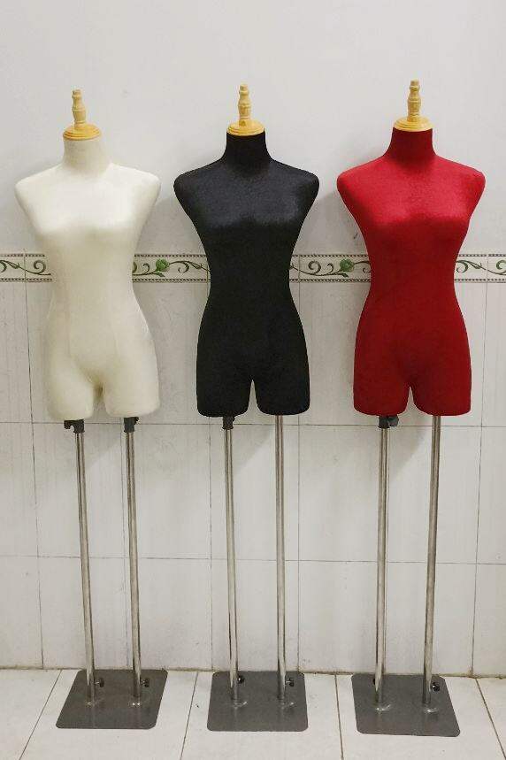 Manocanh nhung nữ đế sắt