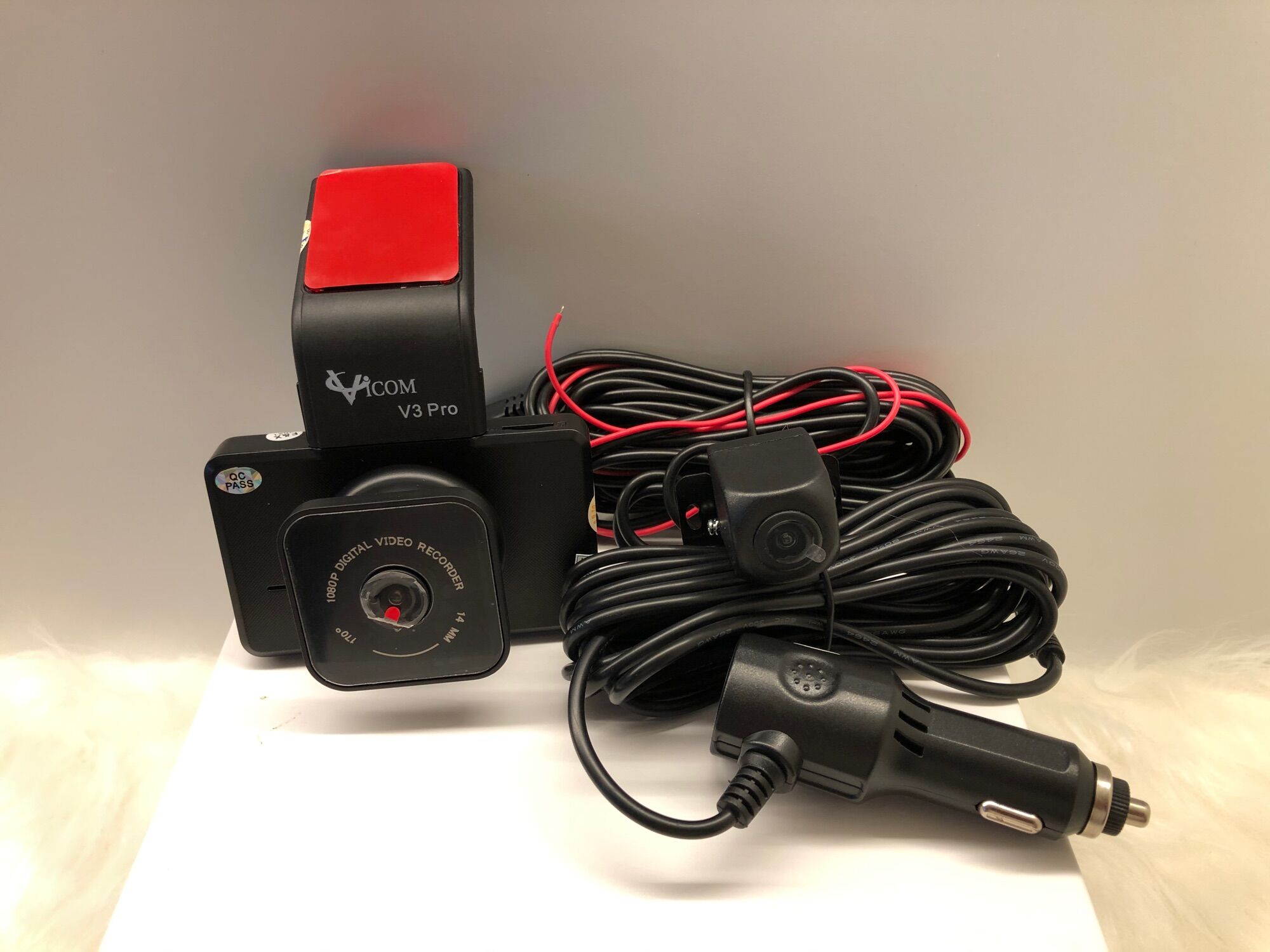 Camera hành trình vicom v3 pro ( cảnh báo giới hạn tốc độ,kết nối với điện thoại di động )+thẻ nhớ