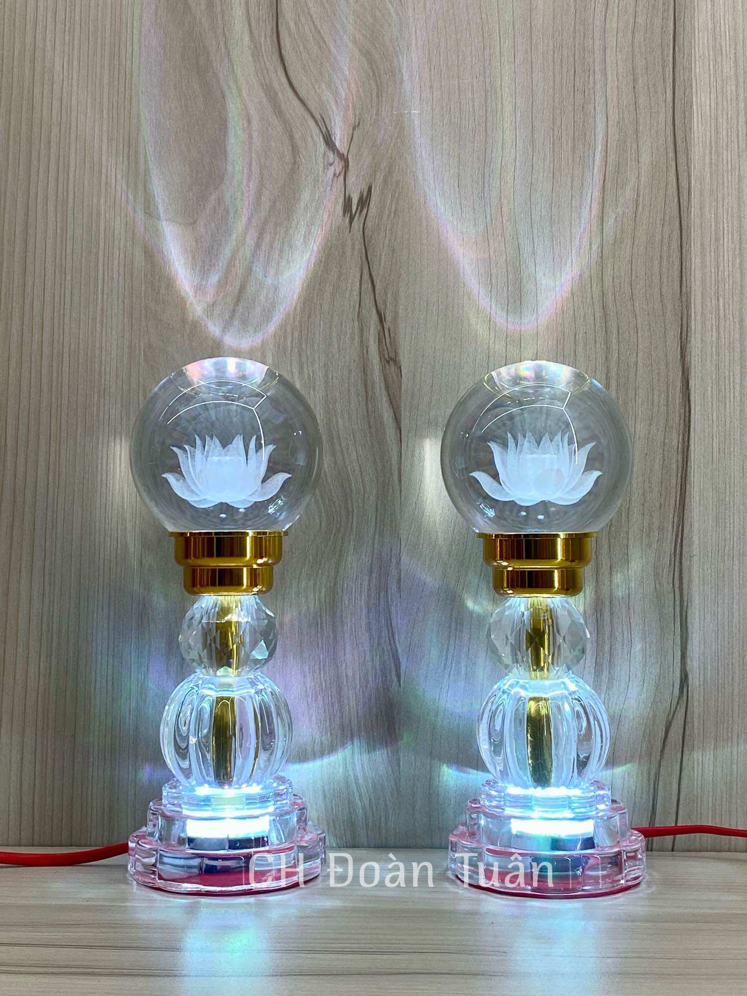 Cặp đèn thờ quả cầu pha lê hoa sen 3d đổi màu