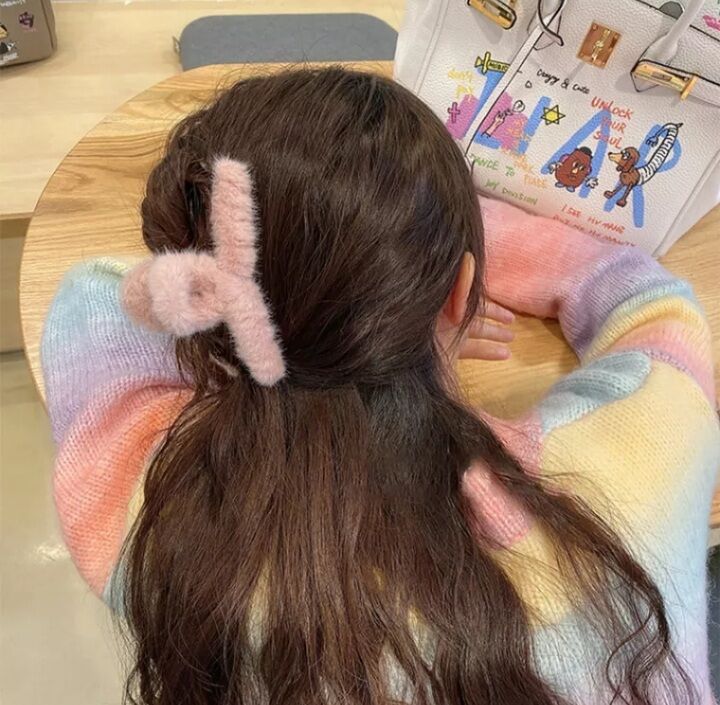 Kẹp tóc nữ lông nhung nhiều màu sắc dễ thương