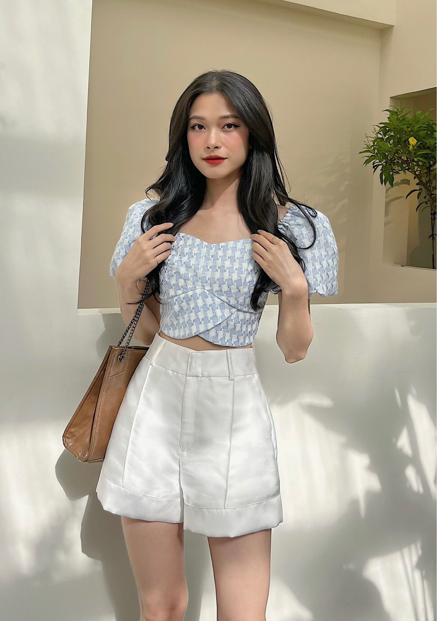 Quần Short Lưng Cao Tafta Màu Trắng - HOO DESIGN