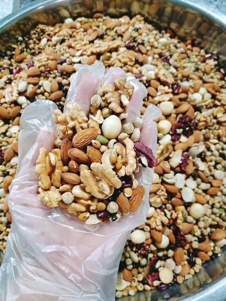 Ngũ Cốc dinh dưỡng Mẹ Tôm 17 loại hạt