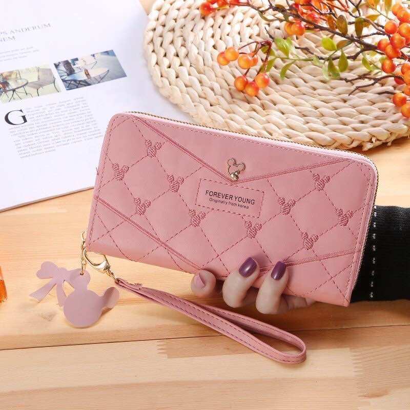 Thanh lý ví cầm tay nữ