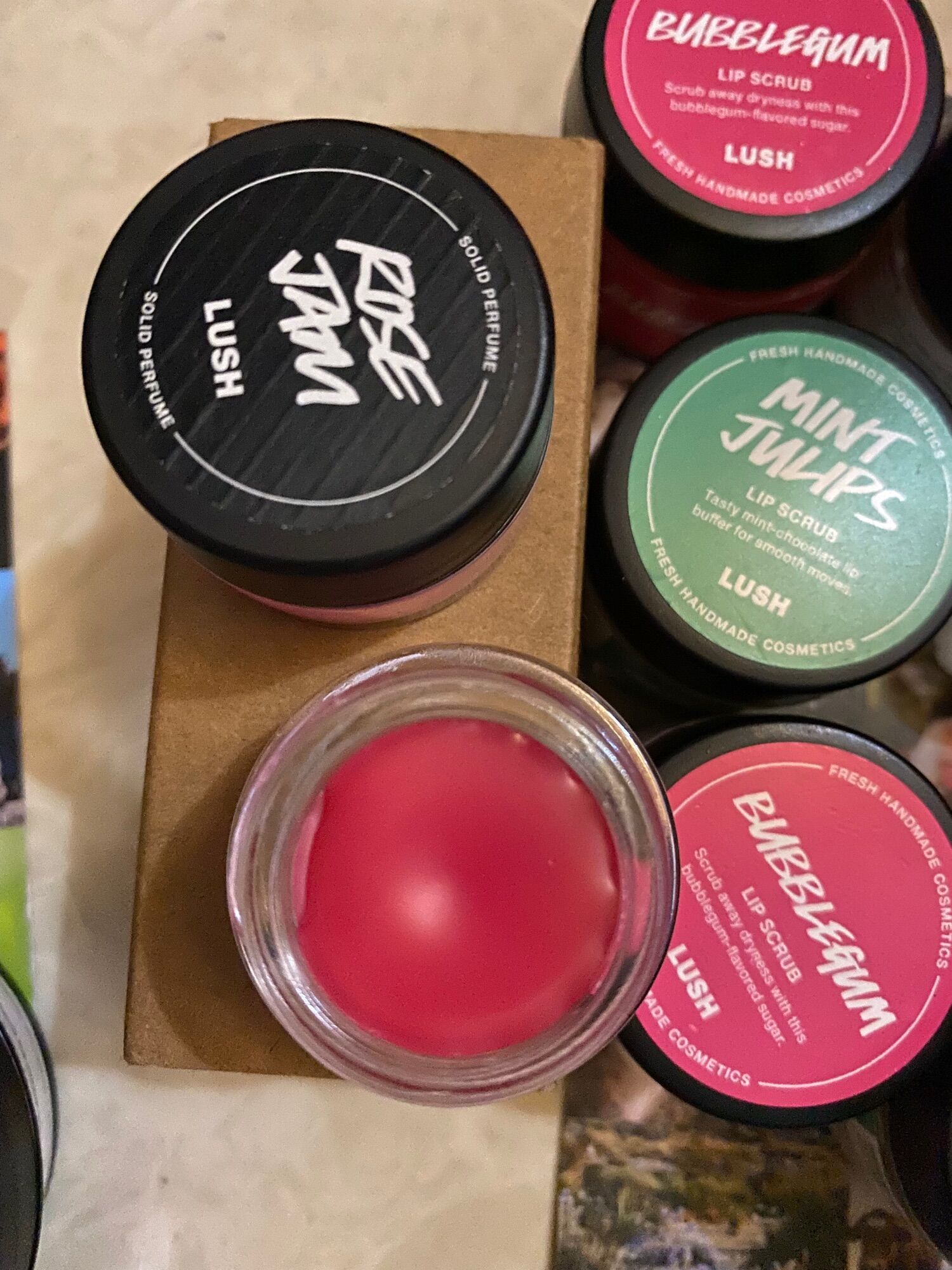Nước hoa khô Solid perfume LUSH