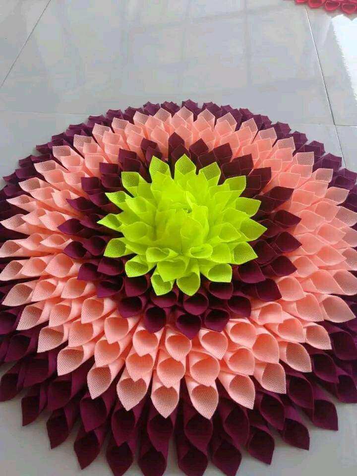 thảm  hoa đẹp. kích thước 55cm. thấm hút  tốt.