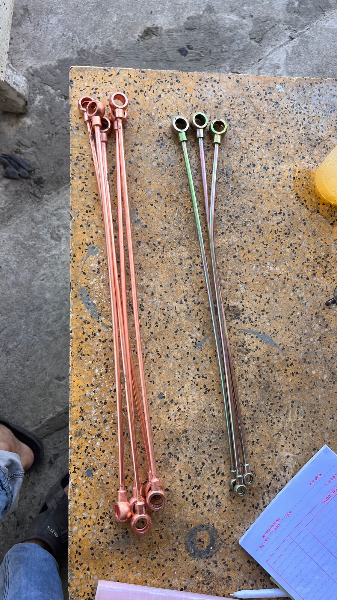 Ống nhớt máy d9,d10 r185