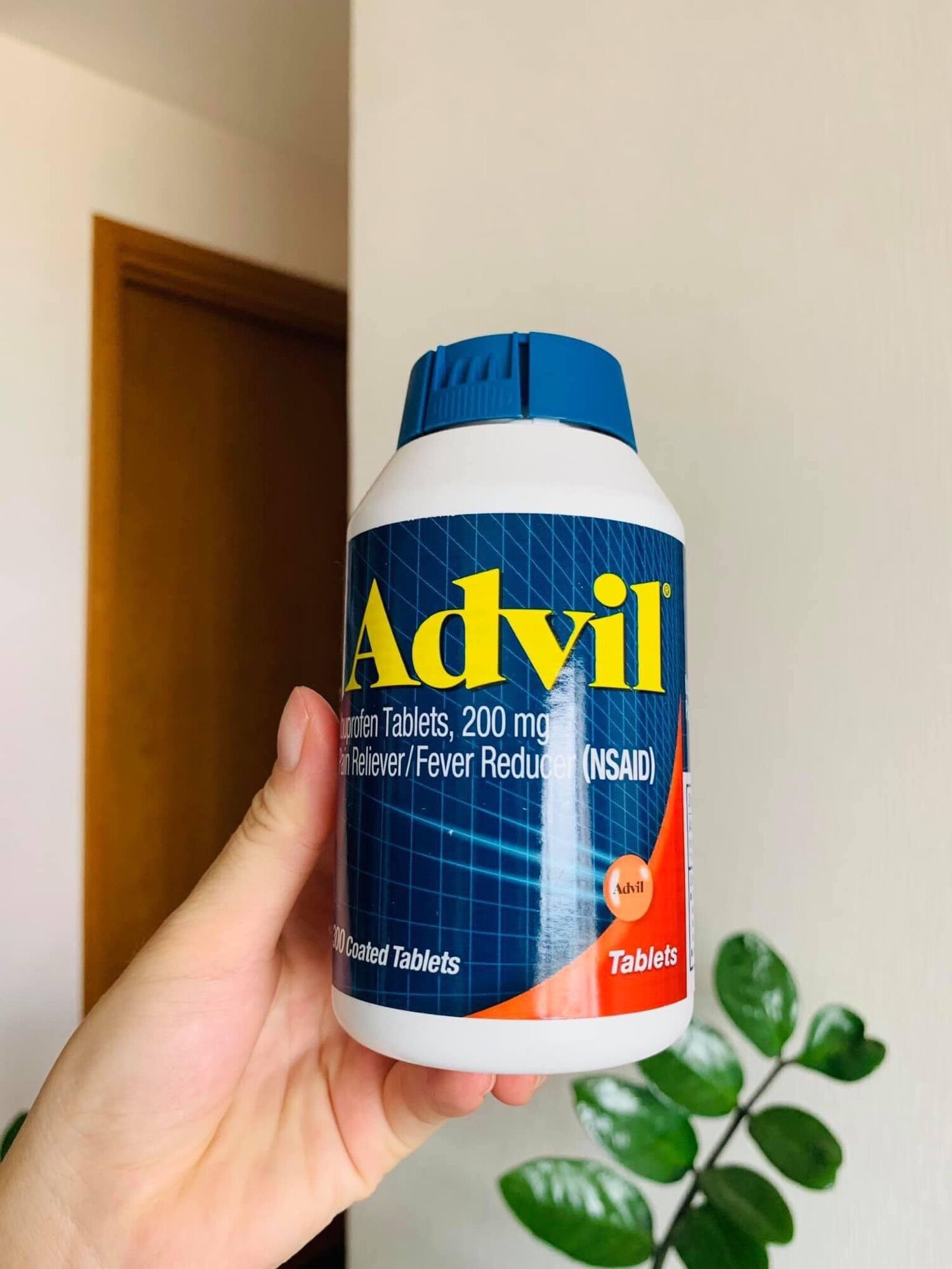 Viên uống giảm đau advil 300 viên nén