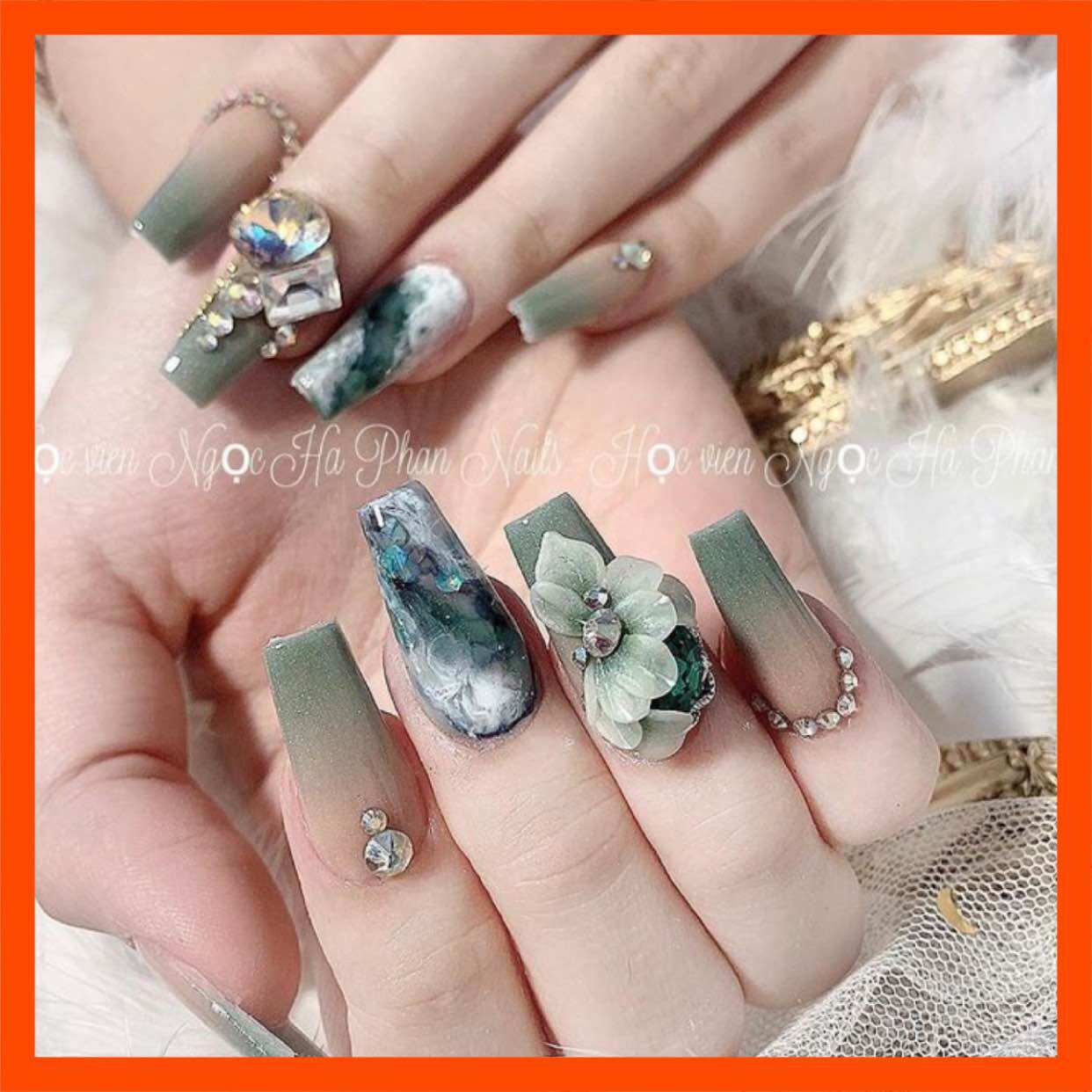 Móng tay giả thiết kế - móng úp bộ 24 móng đủ size - nail box sơn gel đính đá và hoa bột