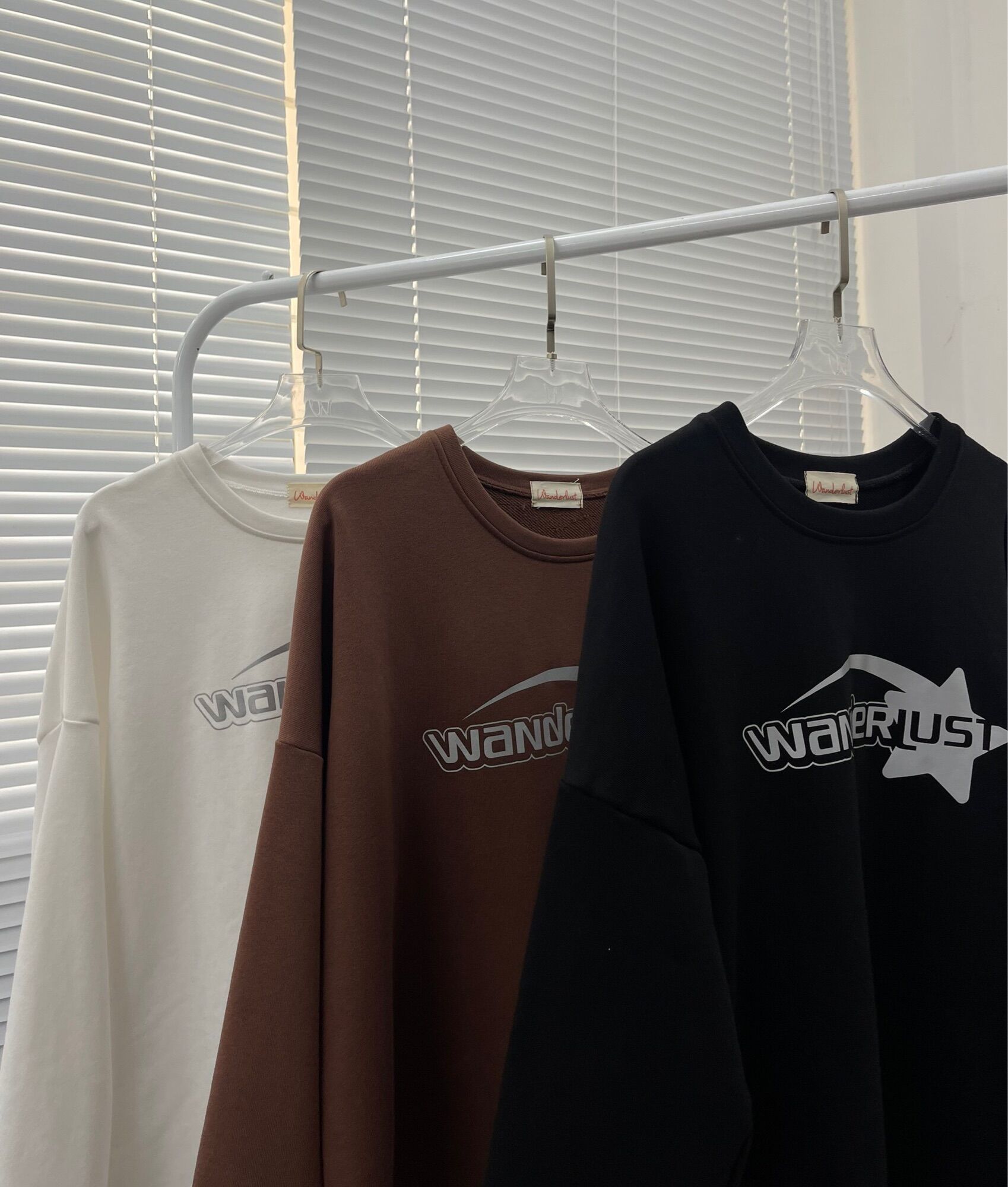 Áo Sweater tay dài in phản quang