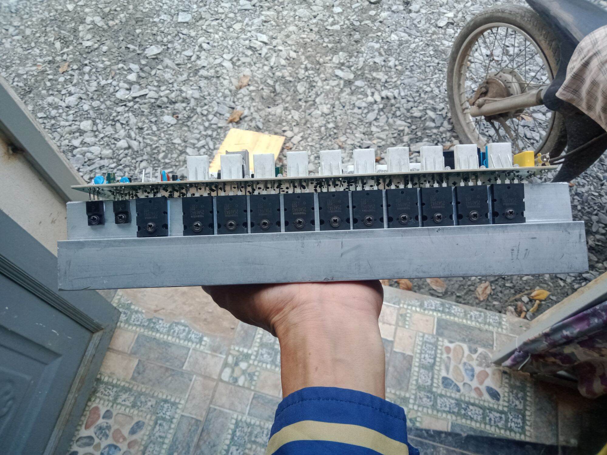 mạch công suất 22 sò