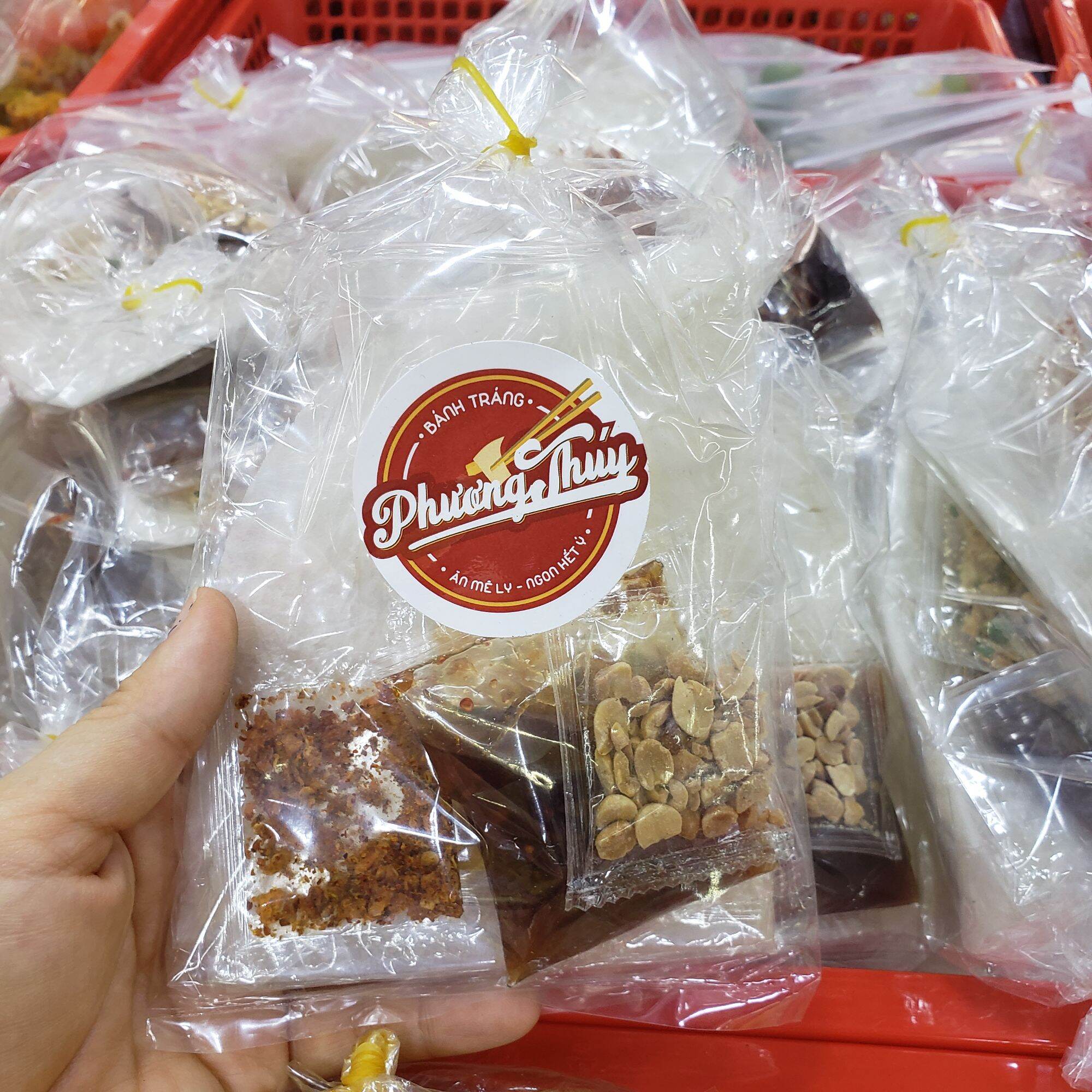 Bánh Phơi Sương Chấm Sốt Me Đậu