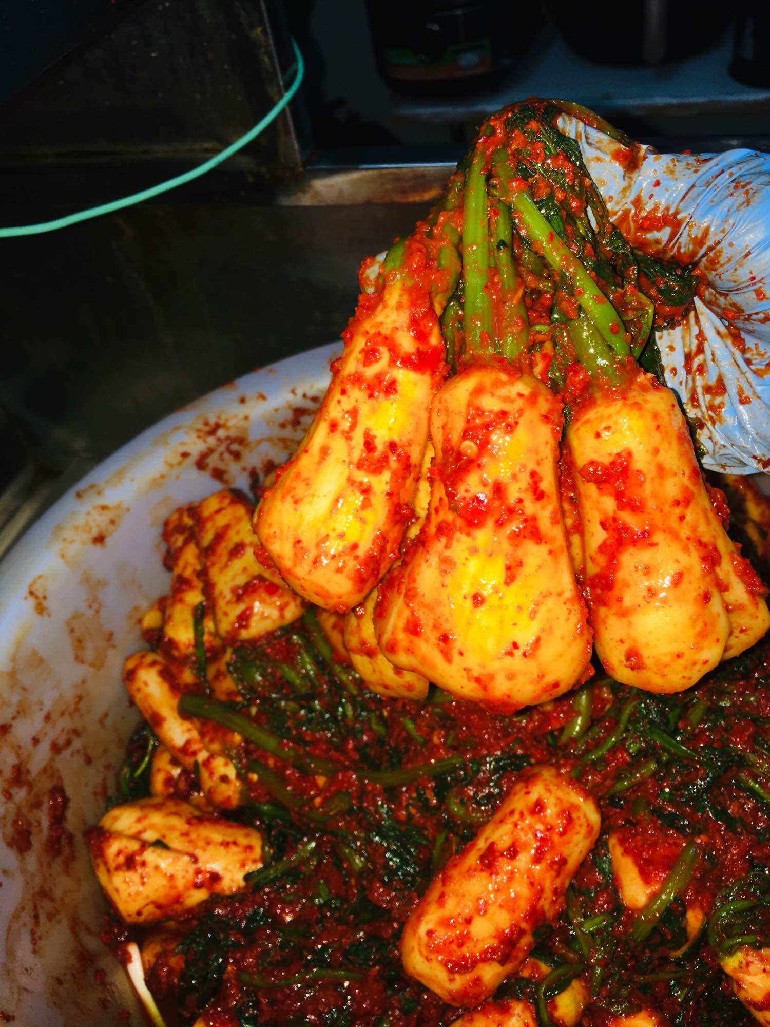 Kimchi củ cải baby (altari) hộp 500gr