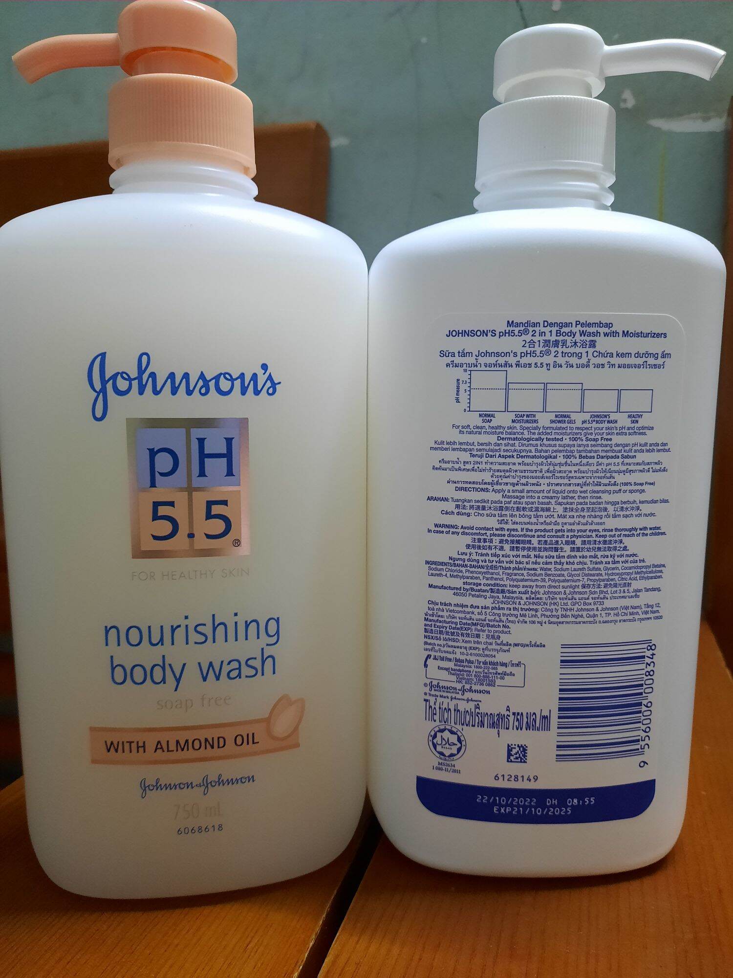 Sữa  tắm Johnson’s PH 5.5 chai 750ml