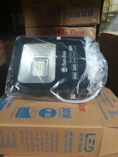 Đèn Pha Led CP06 50w Rạng Đông
