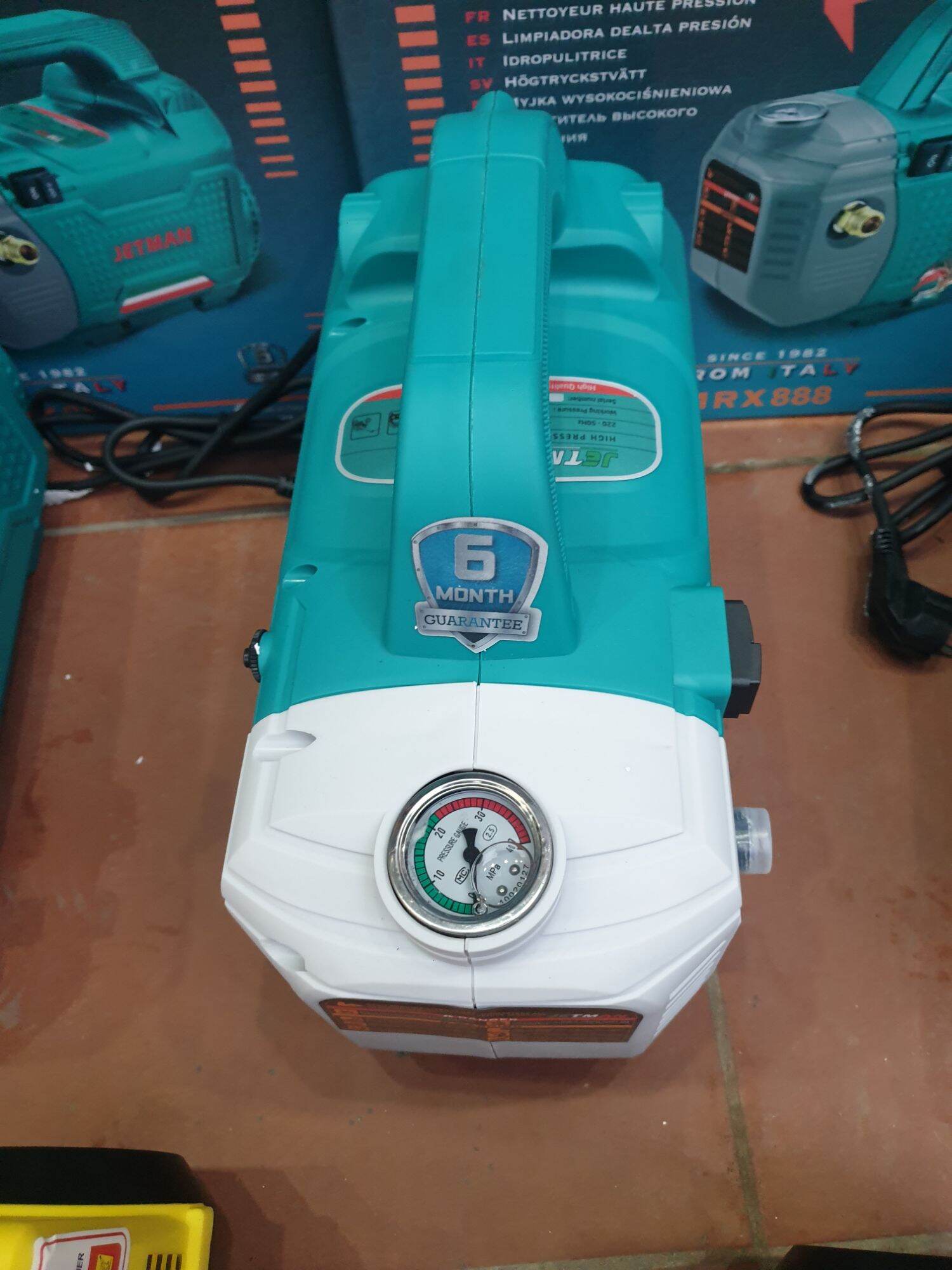 Máy rửa xe Jetman 2800w MRX888