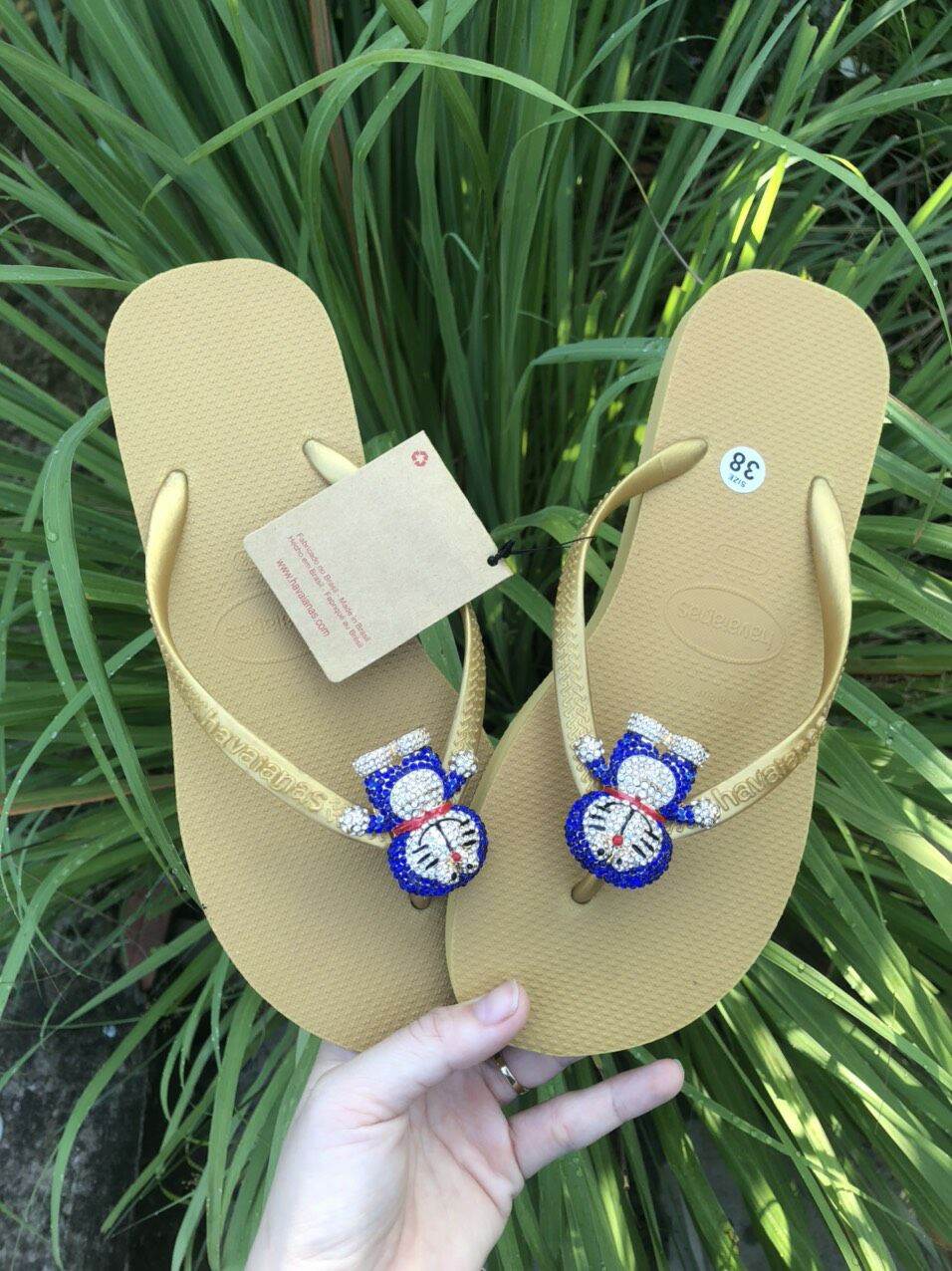 Dép havaianas vn mix charm doremon. size tu 35 đên 39