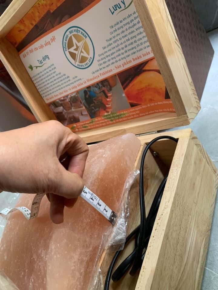 Đá muối Himalaya ( viên đá hồng)