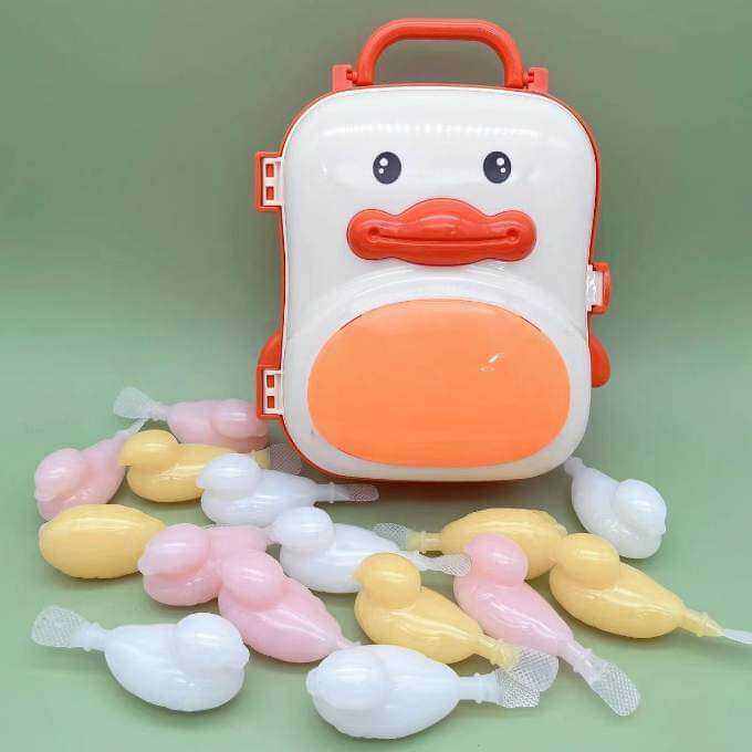 Thạch rau câu vịt kèm vali