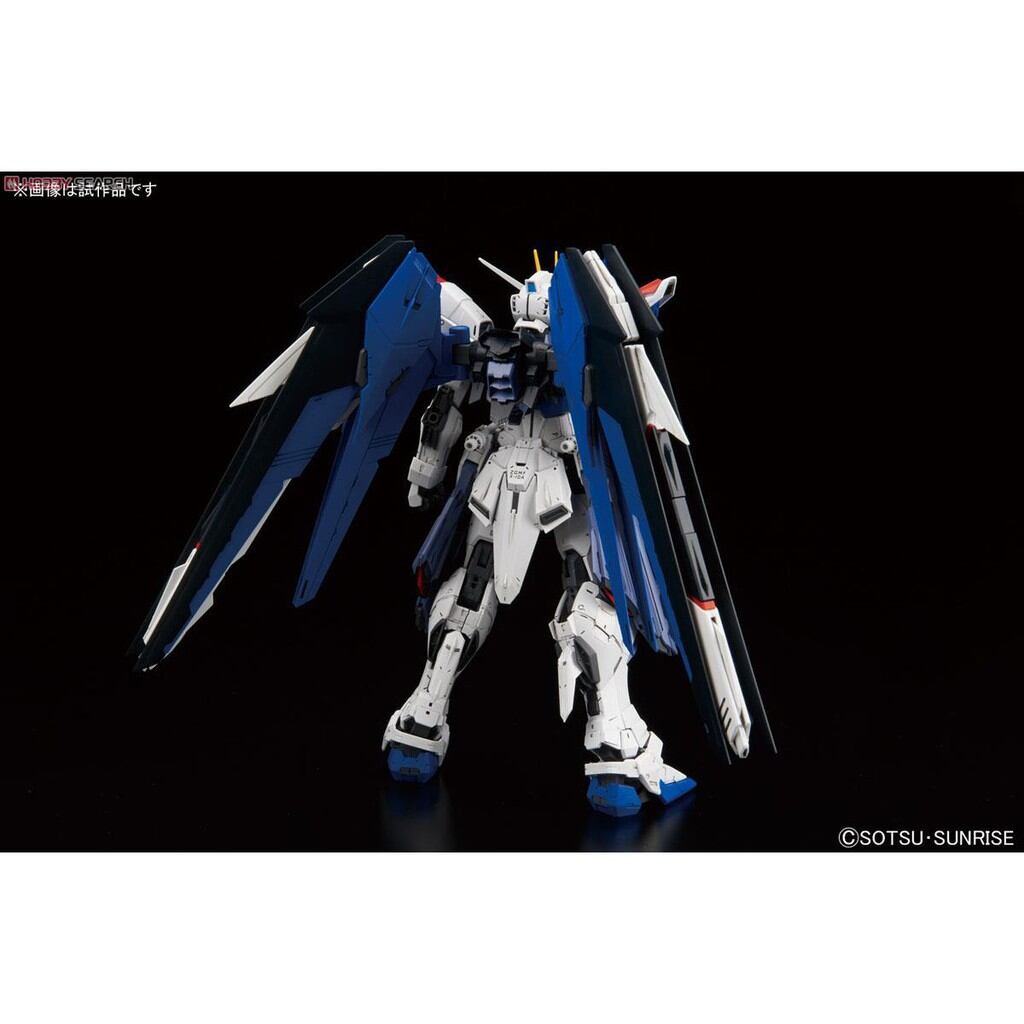 Mô hình lắp ráp MG Freedom Gundam Ver 2.0
