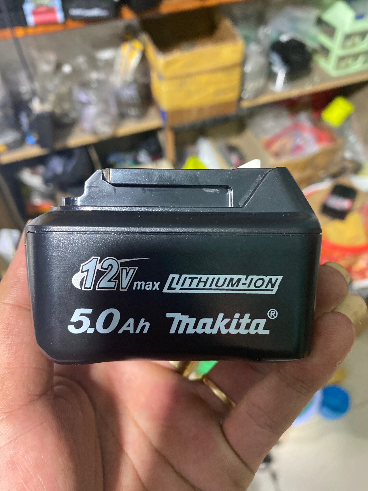 Pin đóng makita 12v max nhận xạc zin makita