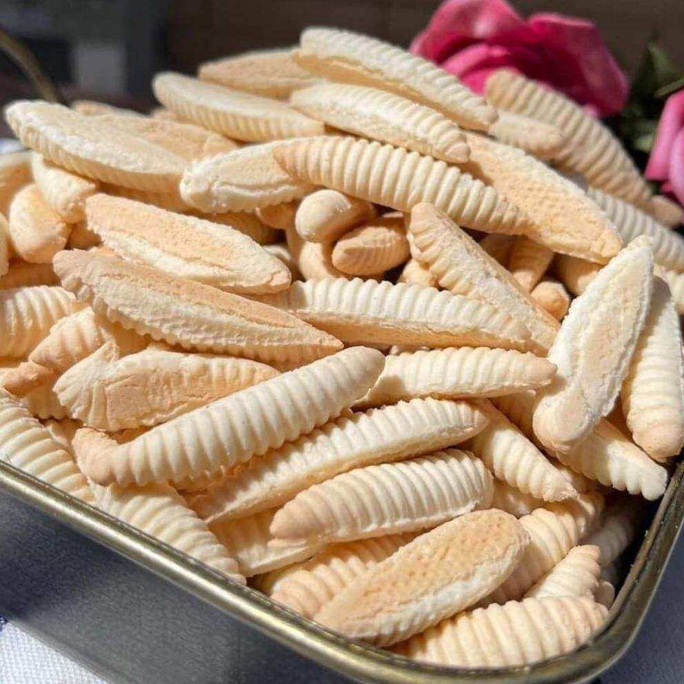 Bánh đuông cốt dừa sầu riêng Bến Tre  1kg