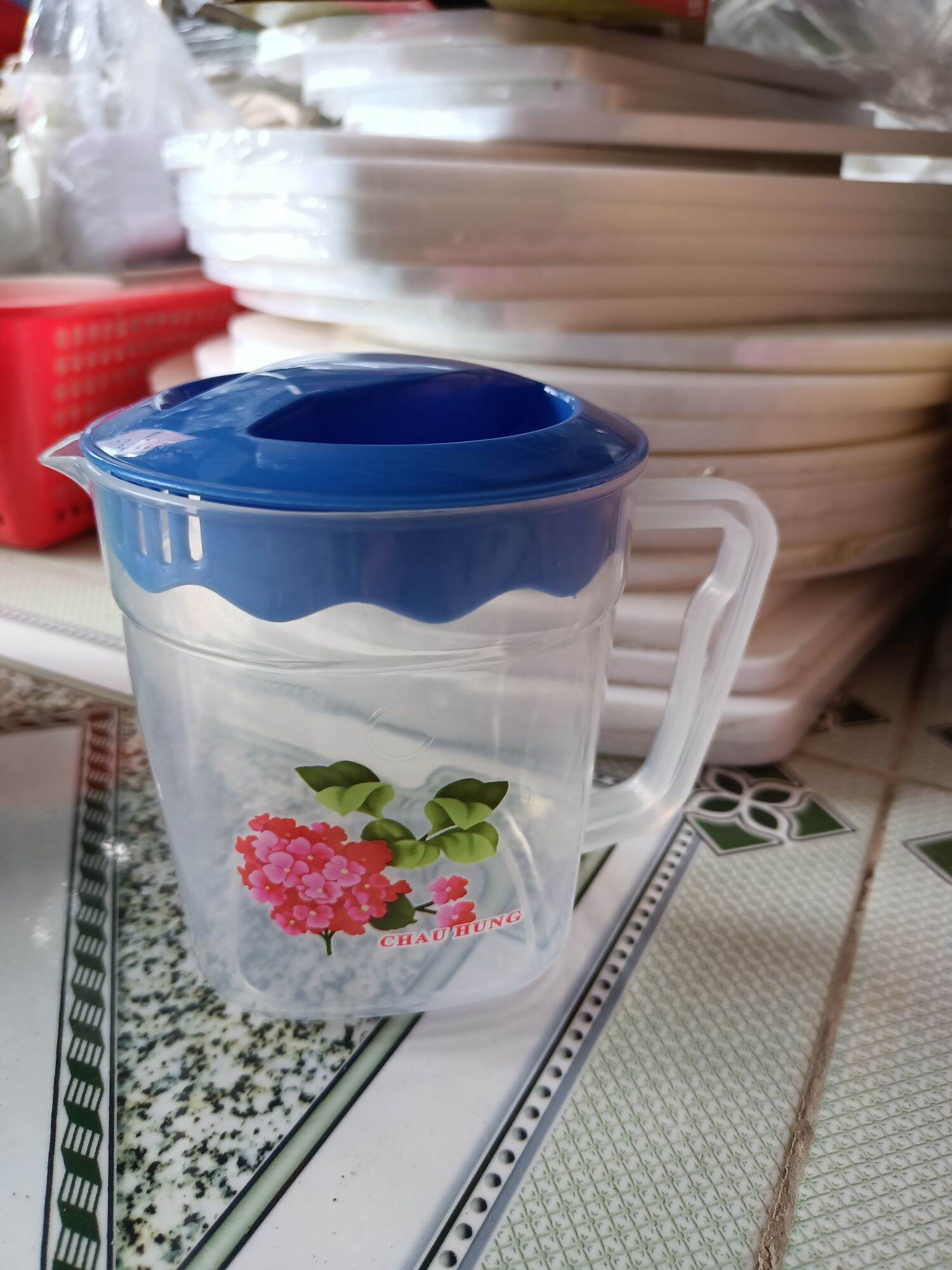 Ca nhựa quai thái có nắp Châu Hưng 500ml