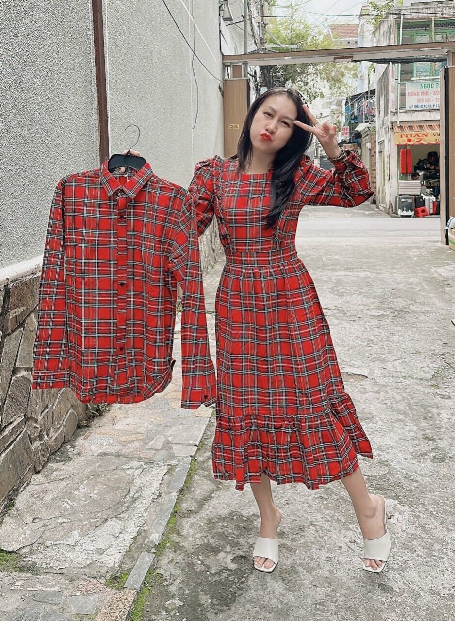 Set đồ đôi nam nữ caro đỏ form ôm tay dài, đuôi cá