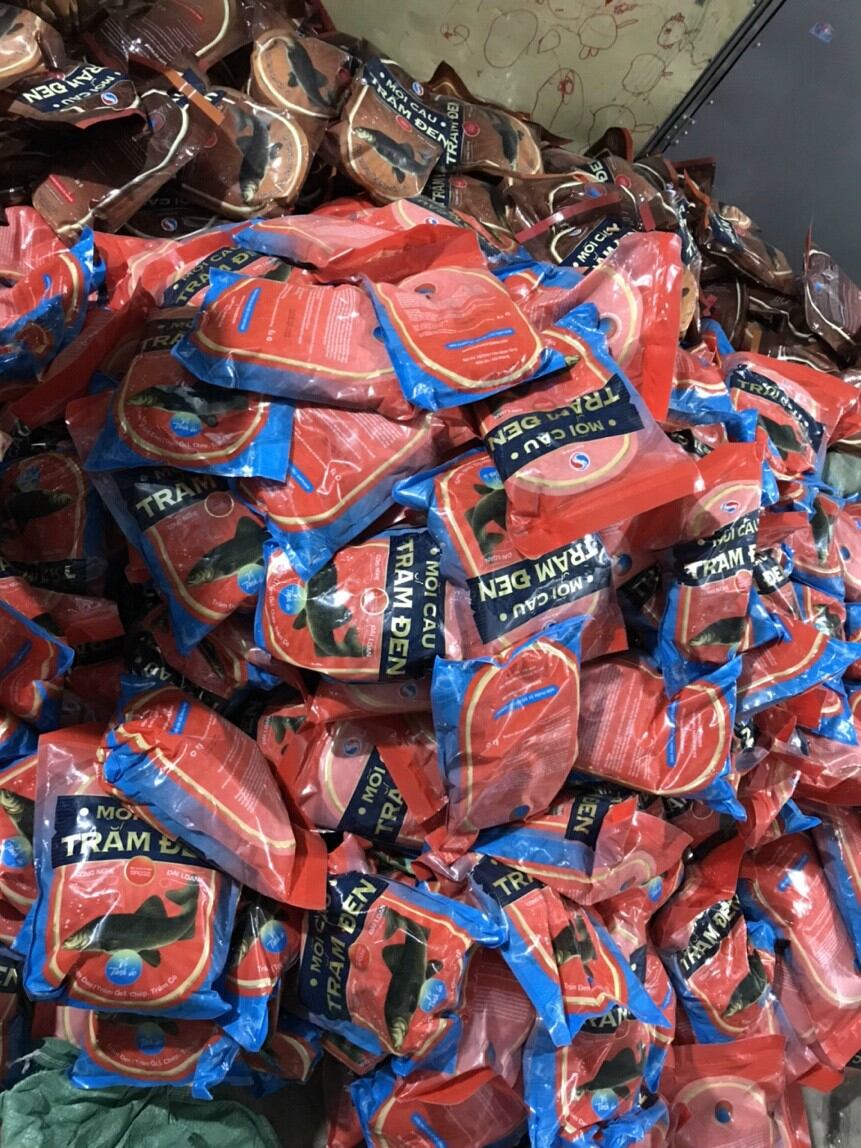mồi câu trắm đen dạng hạt, vị thơm và vị tanh