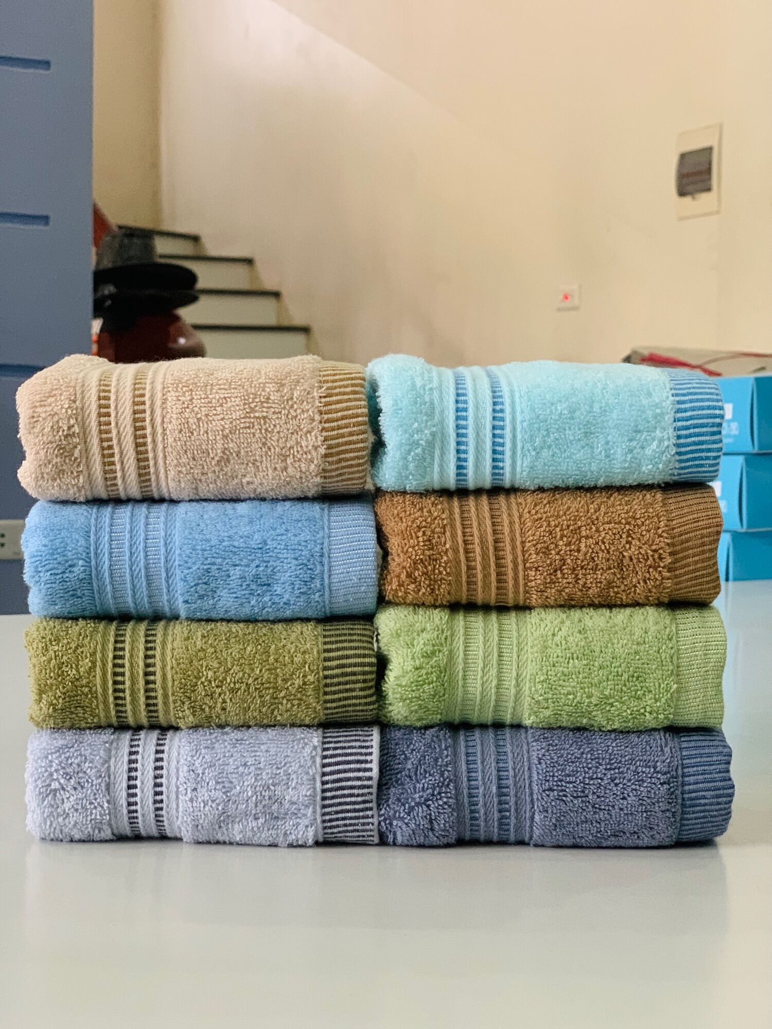 Set 5 Khăn & Set 10 Khăn Mặt, Khăn Bông 100% Cotton organic. Khăn Bông , Khăn mặt , khăn bông sản xuất trên công nghệ của Nhật Bản . Với gam màu trầm siêu sang