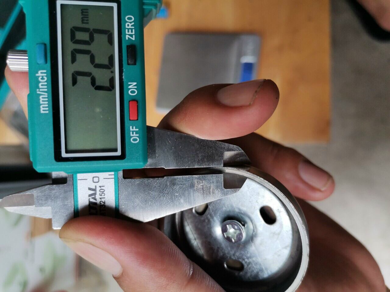 hít cửa inox lớn
