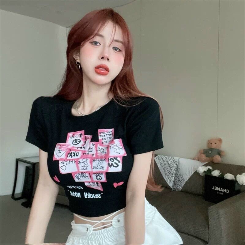 Áo croptop tim yêu thương BG