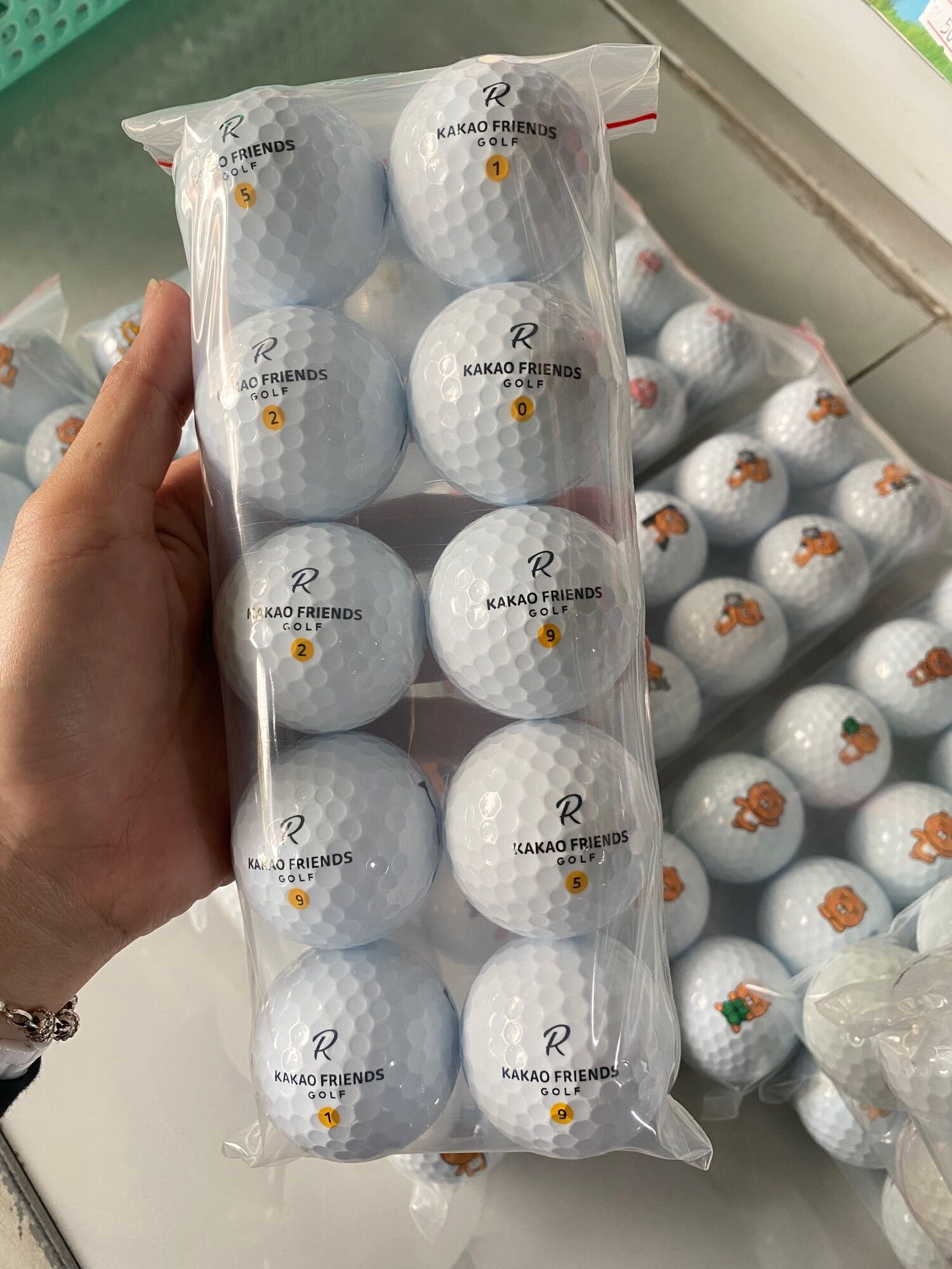 Bóng golf kakao friends mới 99%(10 quả)