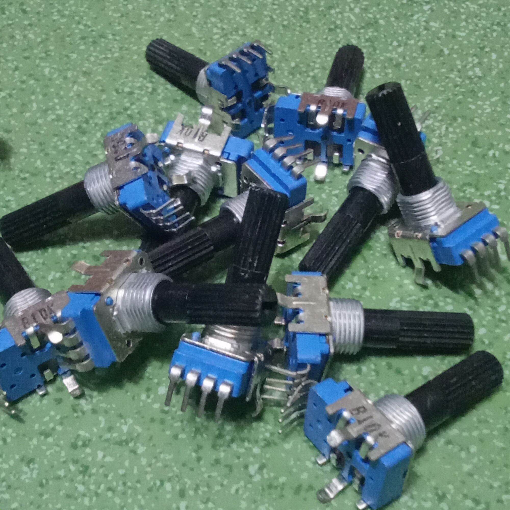 1 CHIẾC VOLUME 4 CHÂN MIXER( CHÂN DÀI)