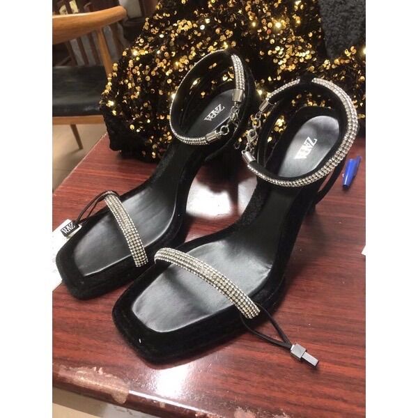 Sandal ZR hai quai đá trắng cao 9cm ( sẵn hàng)
