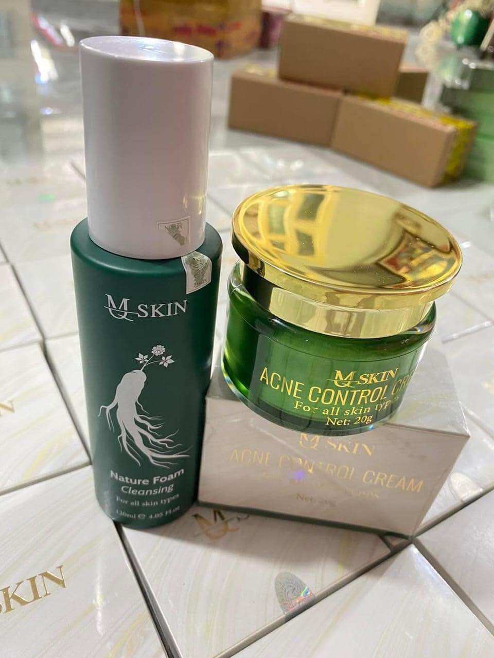 Cao Mụn Sâm Vàng (tặng kèm 3 nạ)